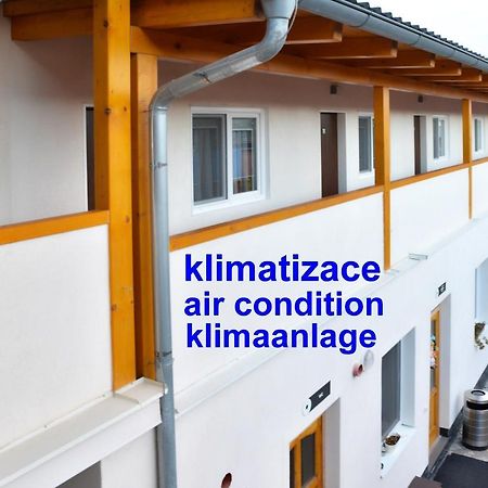 Penzion Klimes Hustopeče Exteriör bild