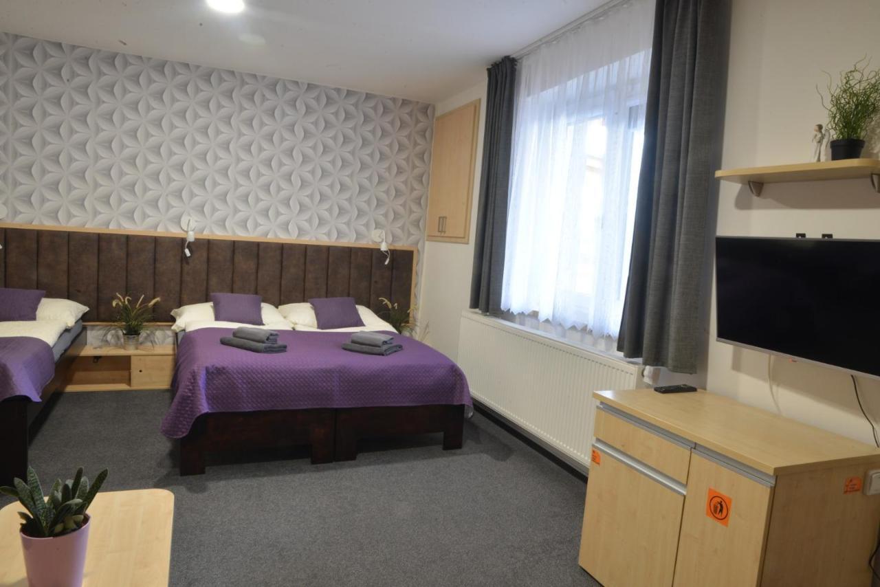 Penzion Klimes Hustopeče Exteriör bild