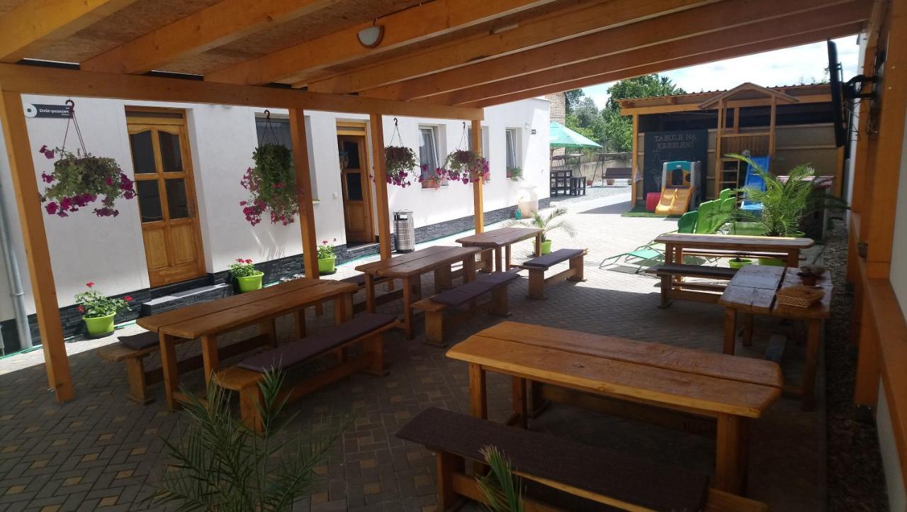 Penzion Klimes Hustopeče Exteriör bild